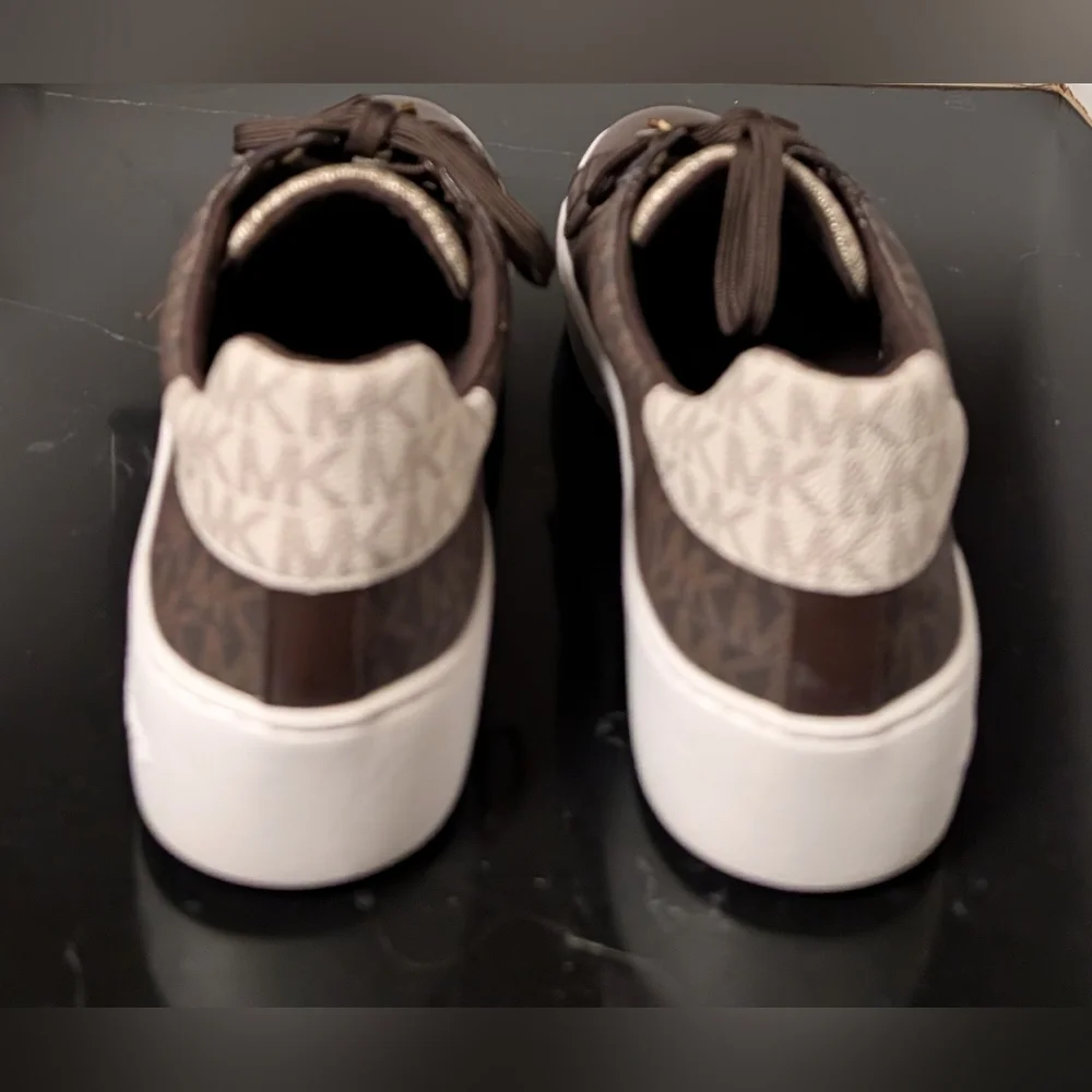 Michael Kors Poppy Color-Block Logo Sneakers Size 7 Used Exc MSRP $228